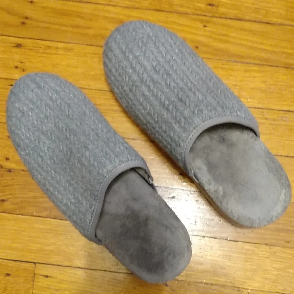 Vionic Charcoal Gray Slippers - Picture 2 of 2